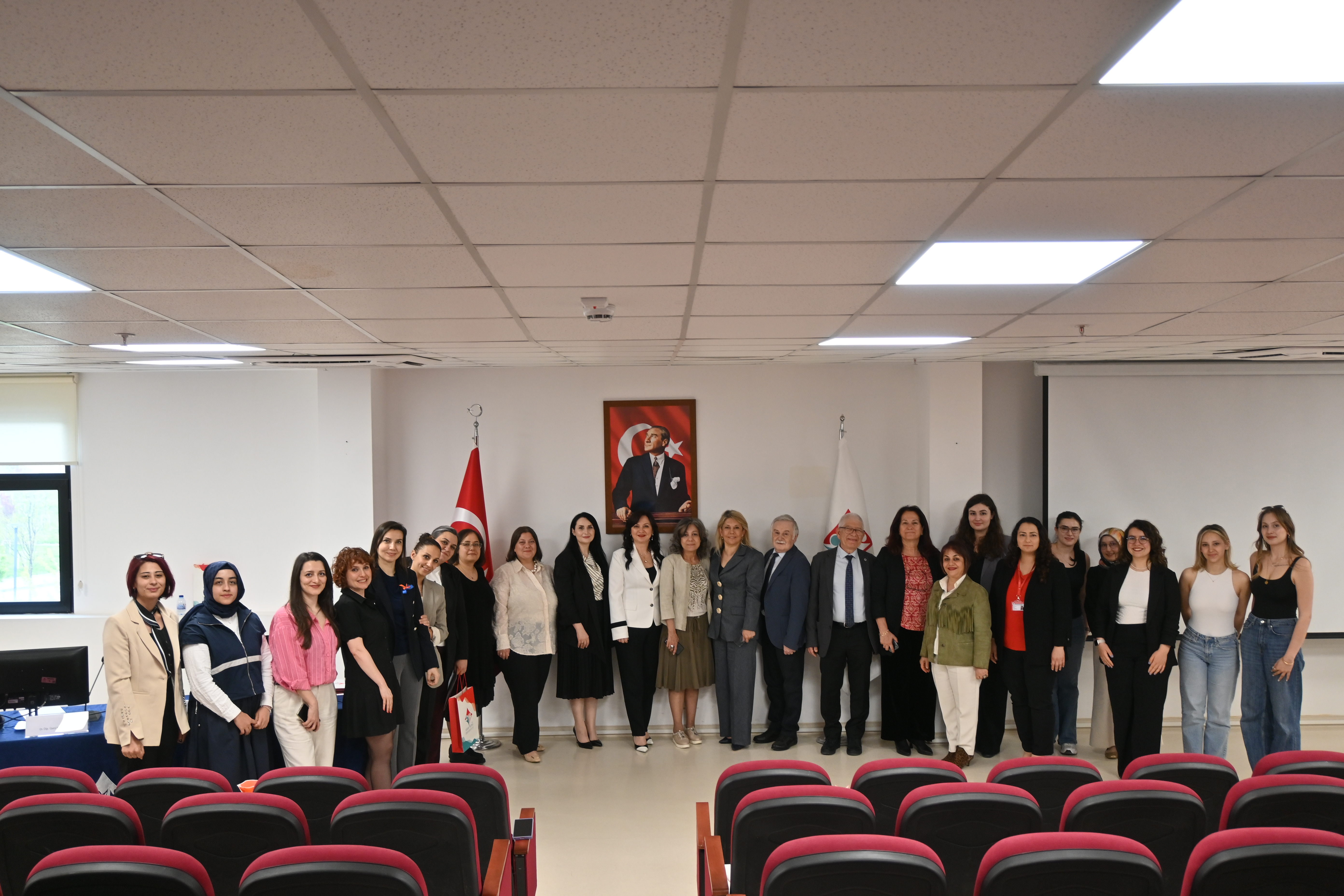 Yüksek İhtisas Üniversitesi - Disiplinlerarası Bakışla Yaşlanma Fizyolojisi Sempozyumu Gerçekleşti
